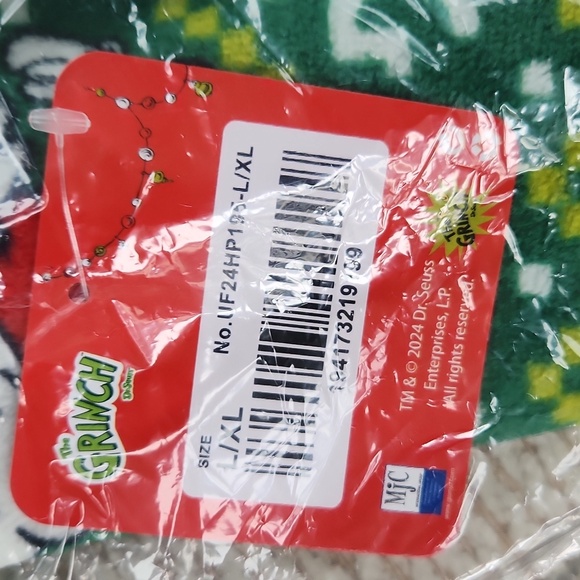 Green Grinch Holiday Sweater. New, L/XL - Picture 7 of 8